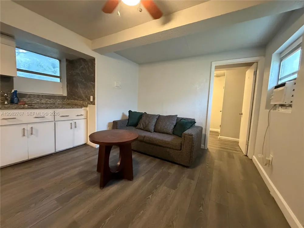 7802 NW 8th Ave #5 Miami, FL 33150