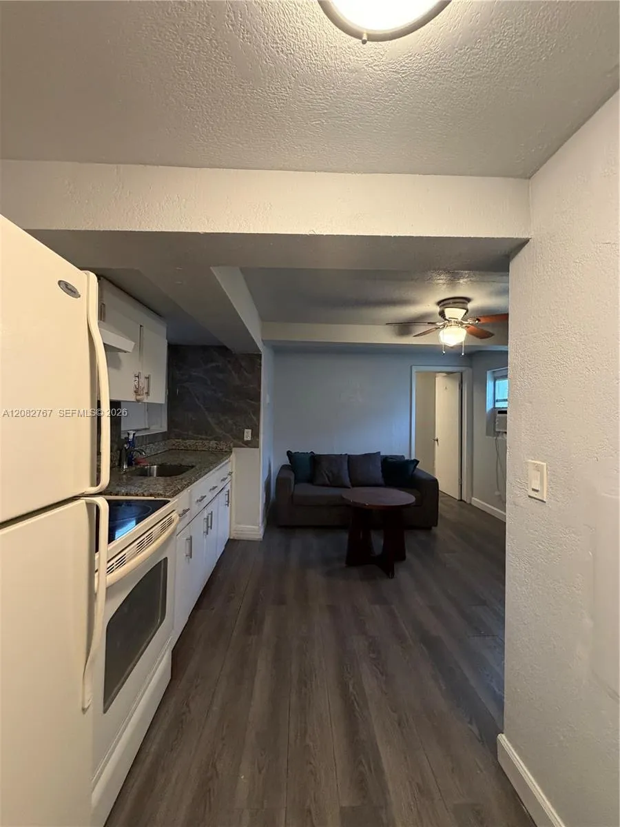 7802 NW 8th Ave #5 Miami, FL 33150