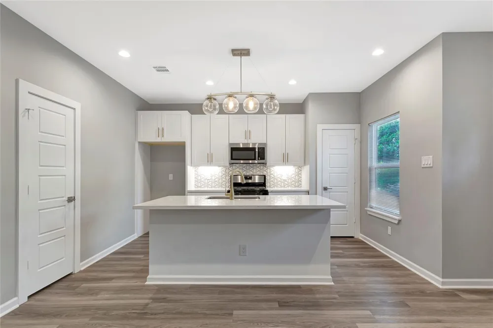 6824 Dumble Street #B Houston, TX 77021