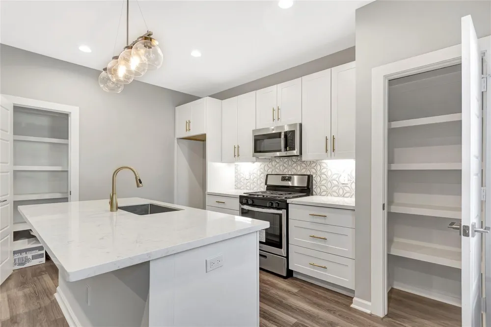 6824 Dumble Street #B Houston, TX 77021