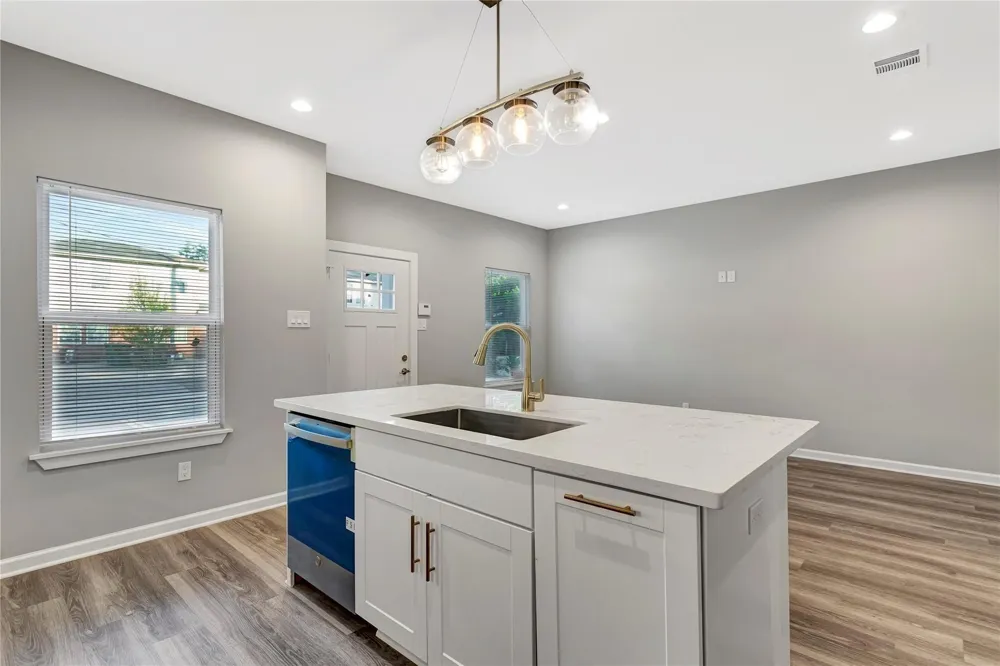 6824 Dumble Street #B Houston, TX 77021