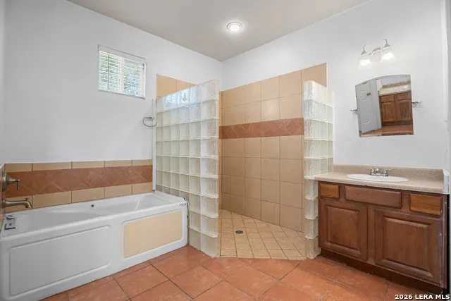 3820 Fm 3175 Lytle, TX 78052