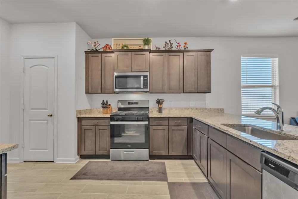 2420 Stillwater Drive Ponder, TX 76259