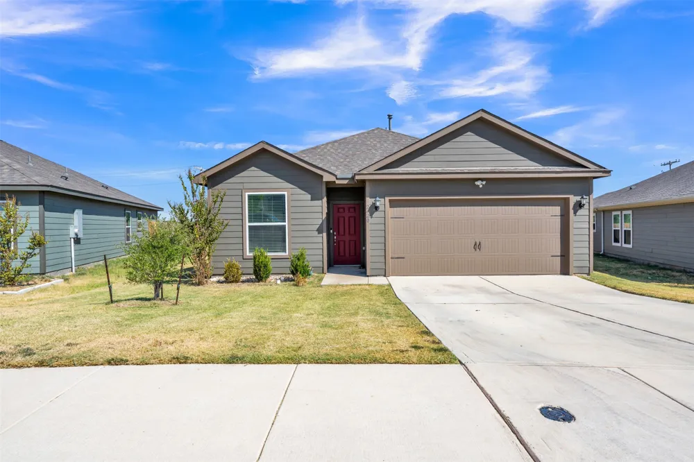 2420 Stillwater Drive Ponder, TX 76259