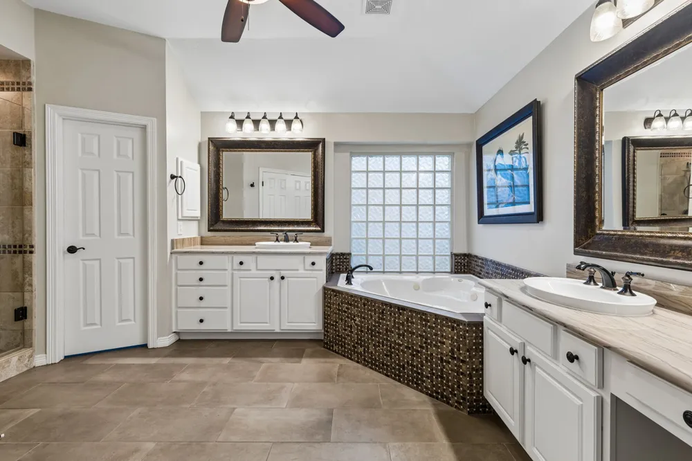 4404 Briar Hollow Drive Plano, TX 75093