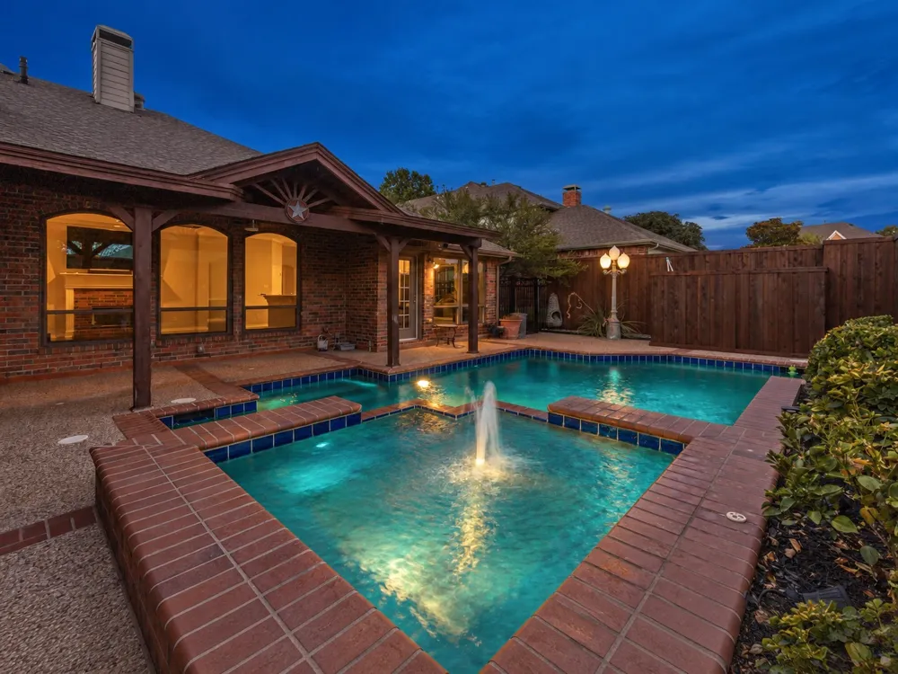 4404 Briar Hollow Drive Plano, TX 75093