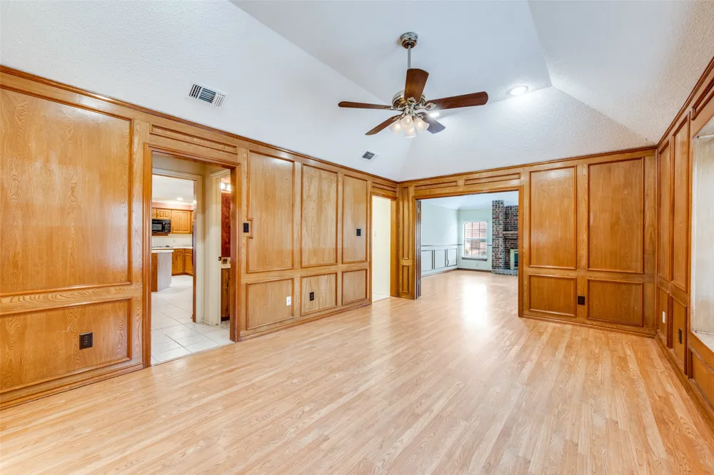 4307 Waycross Drive Arlington, TX 76016