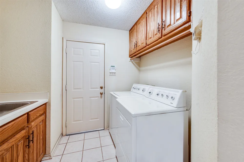 4307 Waycross Drive Arlington, TX 76016