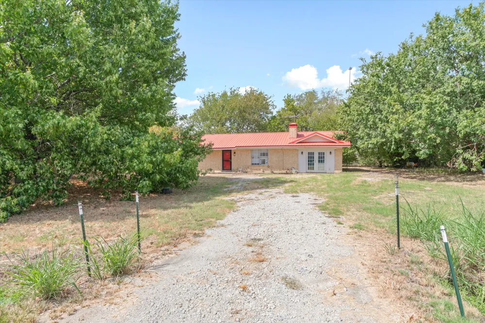 152 Vz County Road 3404 Wills Point, TX 75169