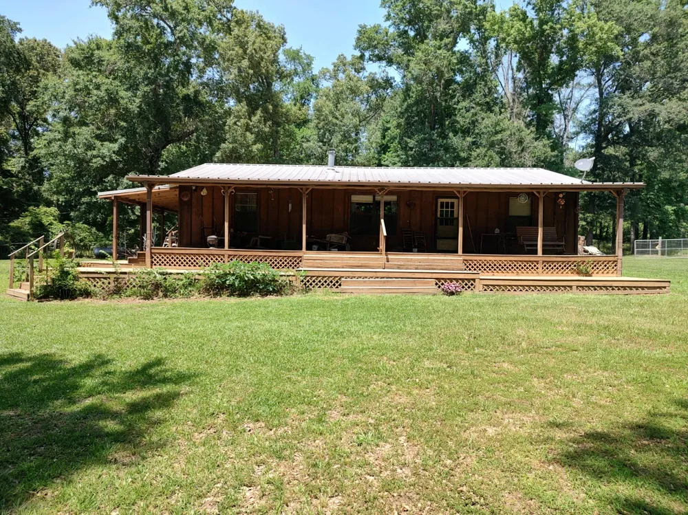 1061 County Road 1807 Yantis, TX 75497