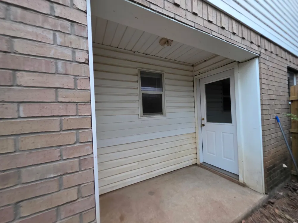 1249 Village Garden Drive Azle, TX 76020