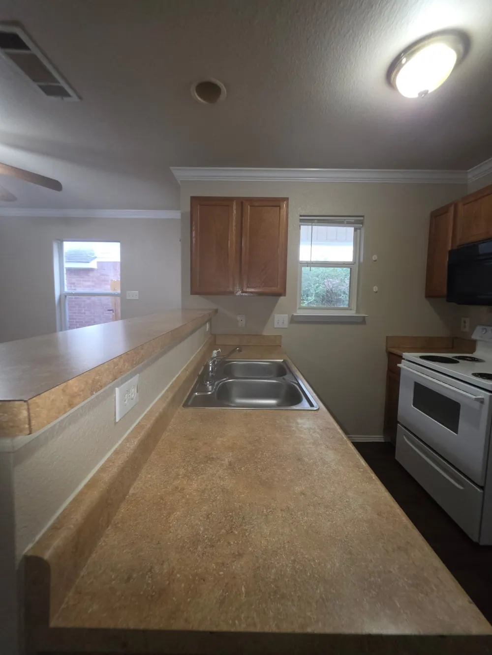 1249 Village Garden Drive Azle, TX 76020