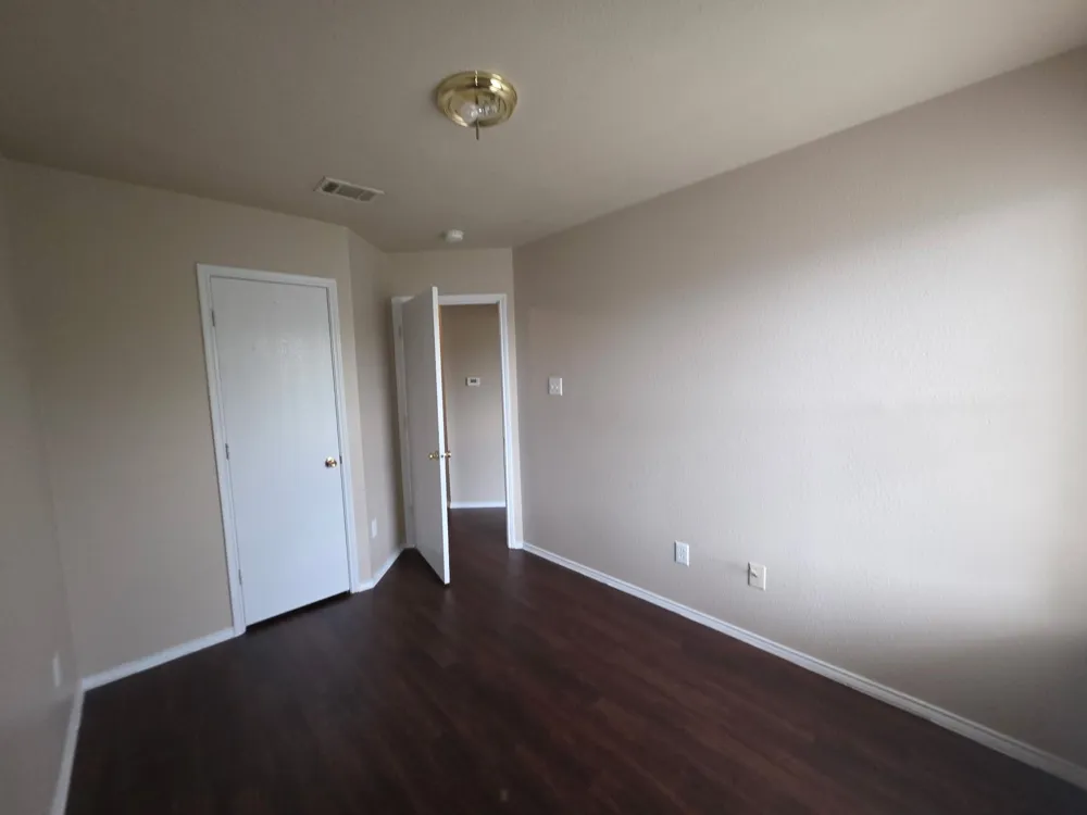 1249 Village Garden Drive Azle, TX 76020