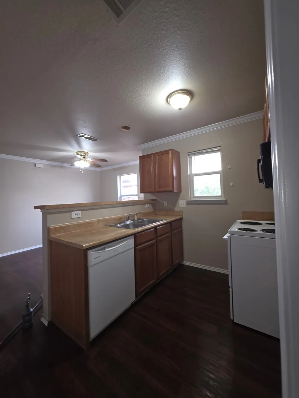 1249 Village Garden Drive Azle, TX 76020