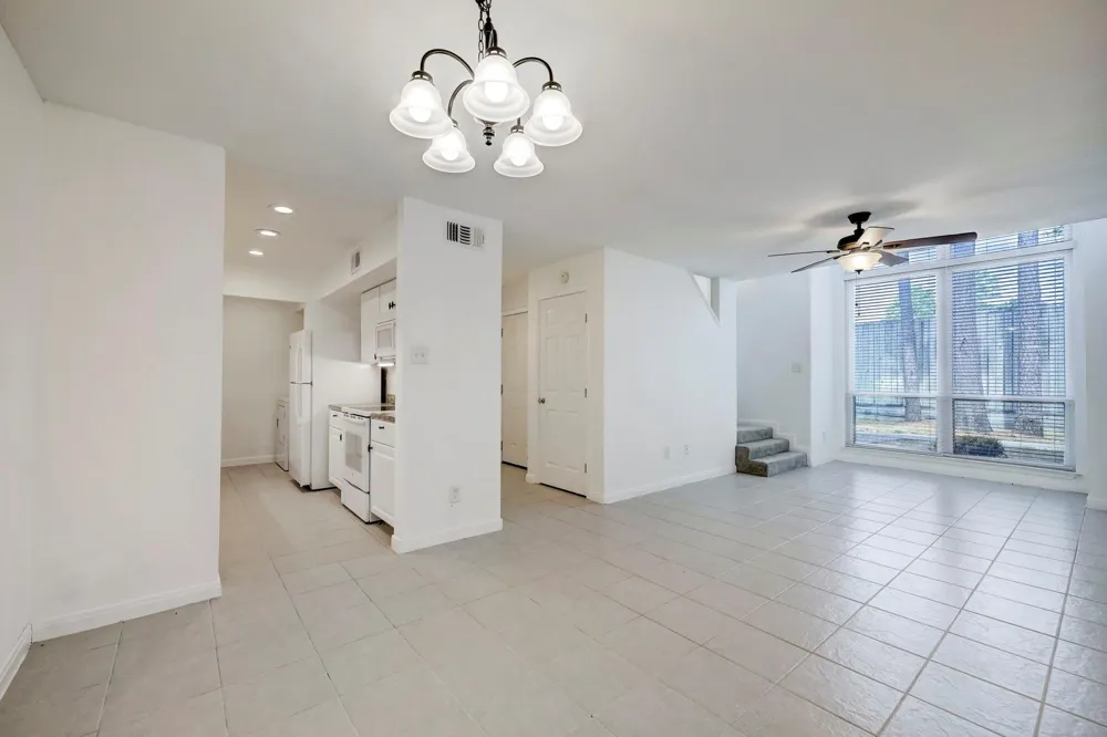16120 Stuebner Airline Road #611 Spring, TX 77379