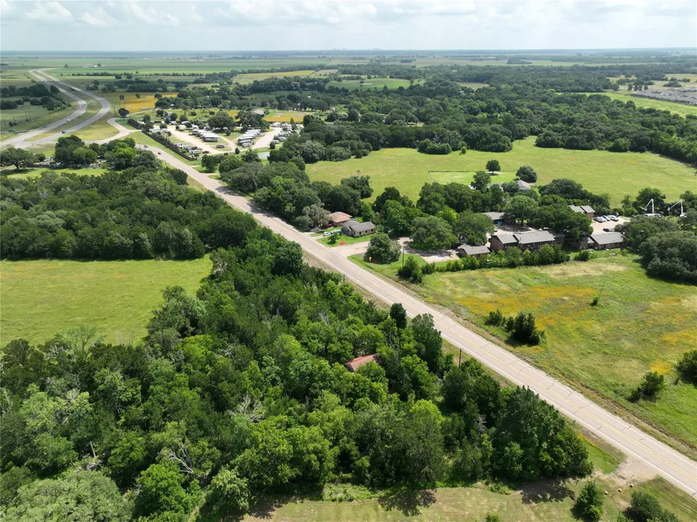 9436 Fm 2155 Snook, TX 77879