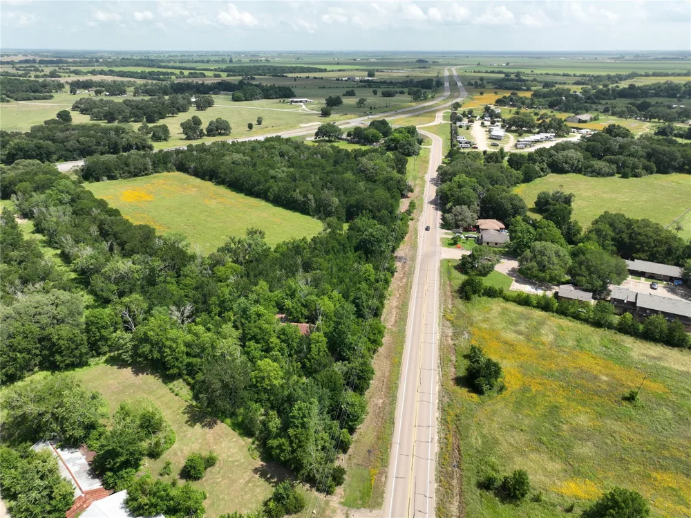 9436 Fm 2155 Snook, TX 77879