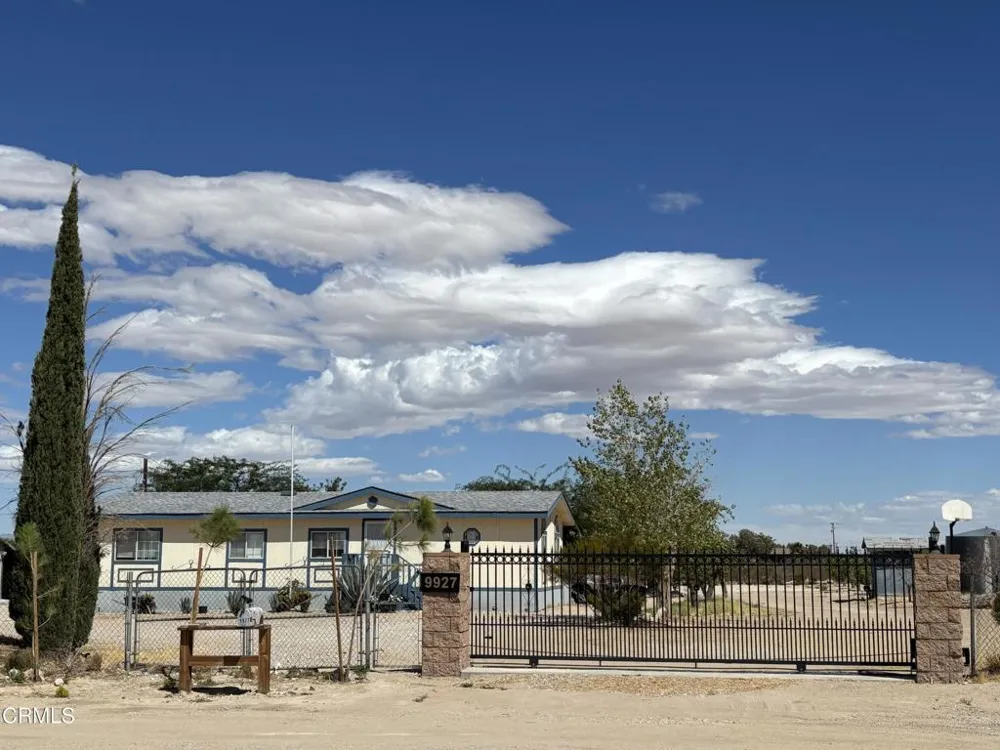 9927 Custer Avenue Lucerne Valley, CA 92356