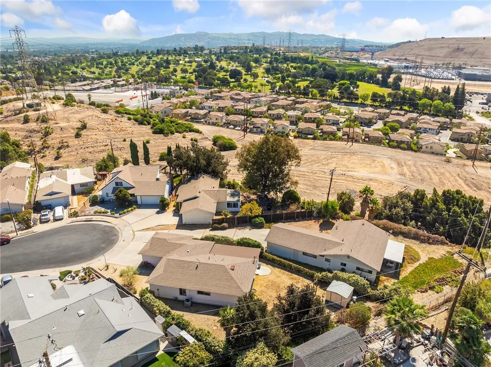 1905 Alisar Monterey Park, CA 91755