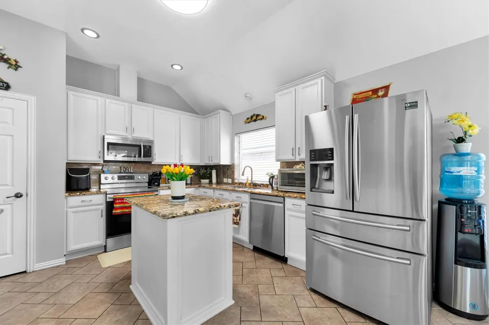 7318 Crestbury Lane Cypress, TX 77433