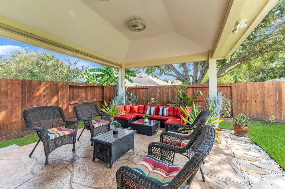 7318 Crestbury Lane Cypress, TX 77433