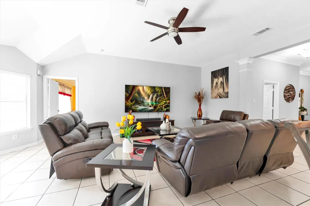 7318 Crestbury Lane Cypress, TX 77433
