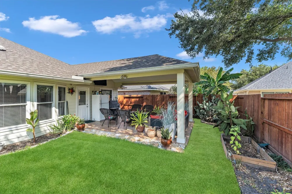 7318 Crestbury Lane Cypress, TX 77433