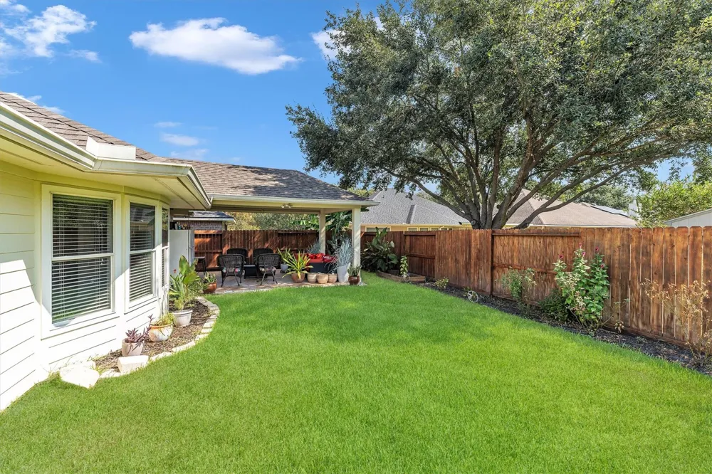 7318 Crestbury Lane Cypress, TX 77433