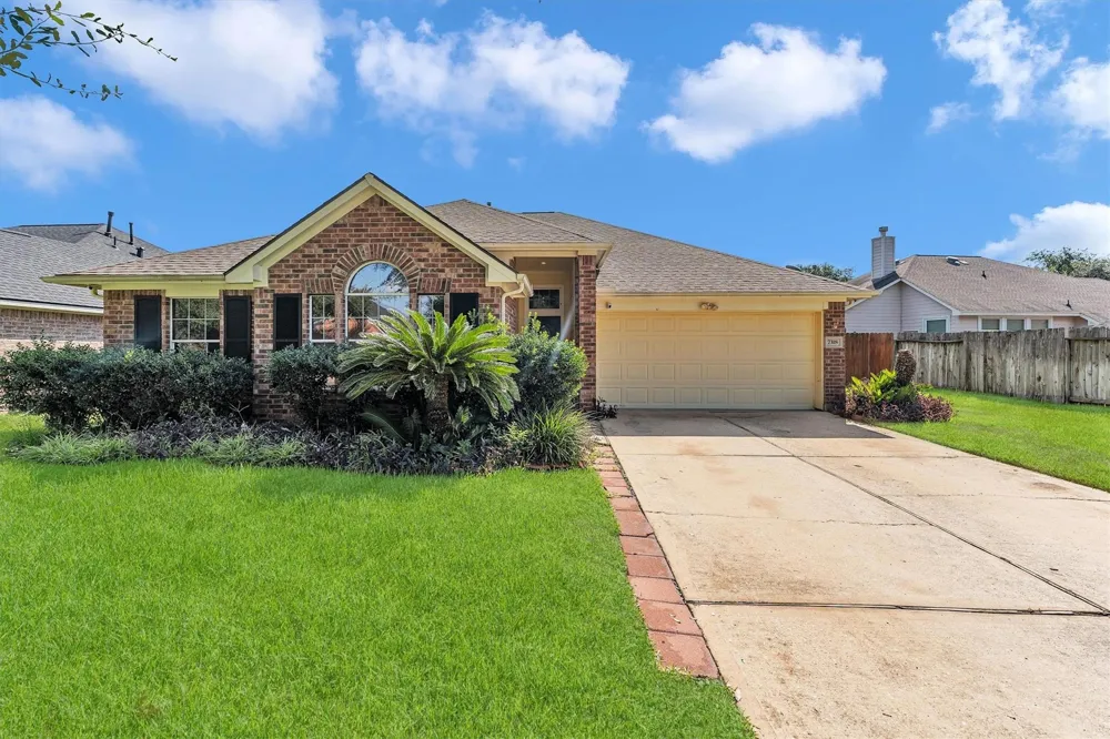 7318 Crestbury Lane Cypress, TX 77433