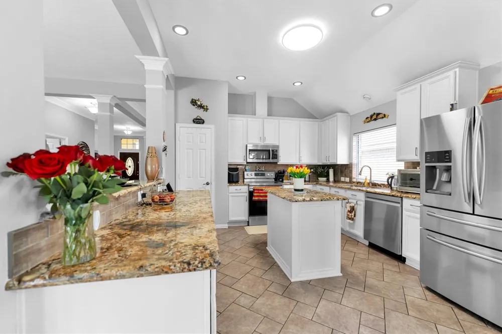 7318 Crestbury Lane Cypress, TX 77433