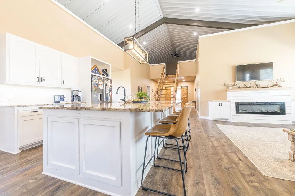 487 County Road 301 Shiner, TX 77984