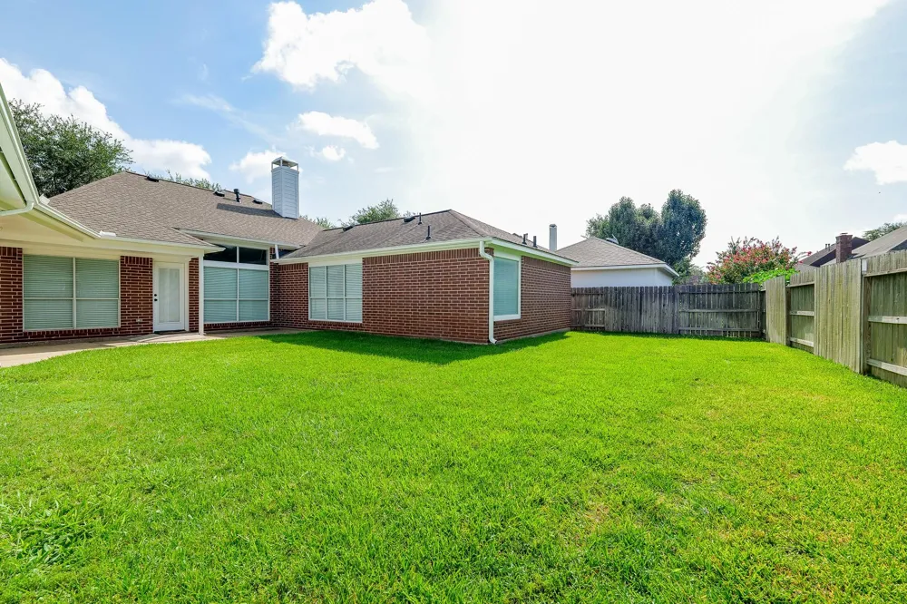1823 Brightlake Way Missouri City, TX 77459