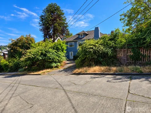 3456 23rd Avenue W