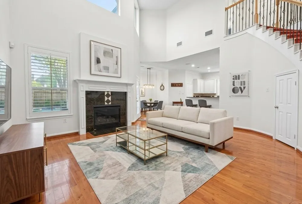 5349 Val Verde Street Houston, TX 77056