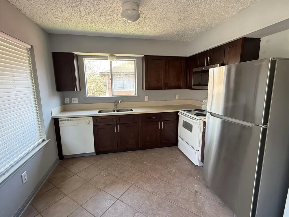 12200 Overbrook Lane #34D Houston, TX 77077