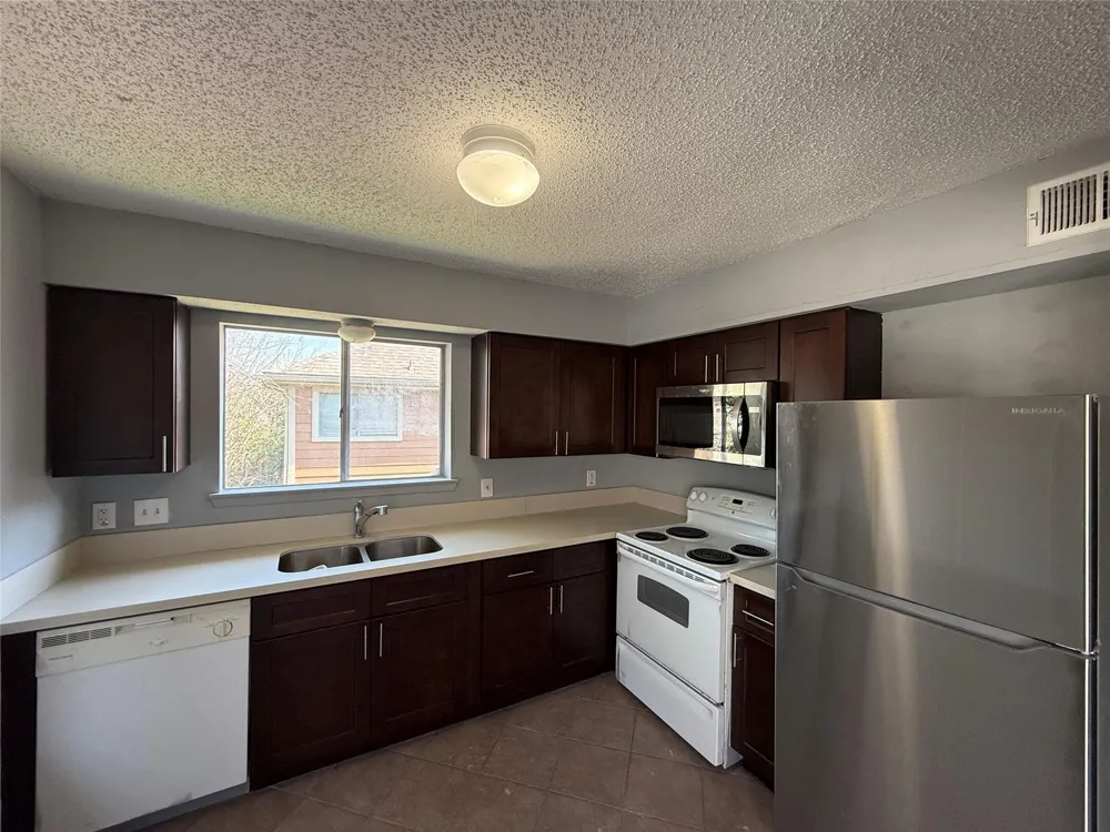 12200 Overbrook Lane #34D Houston, TX 77077
