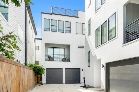 3008 Delano Street