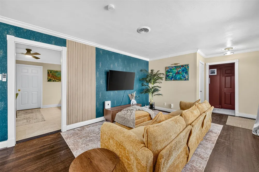6605 Winton Street Houston, TX 77021