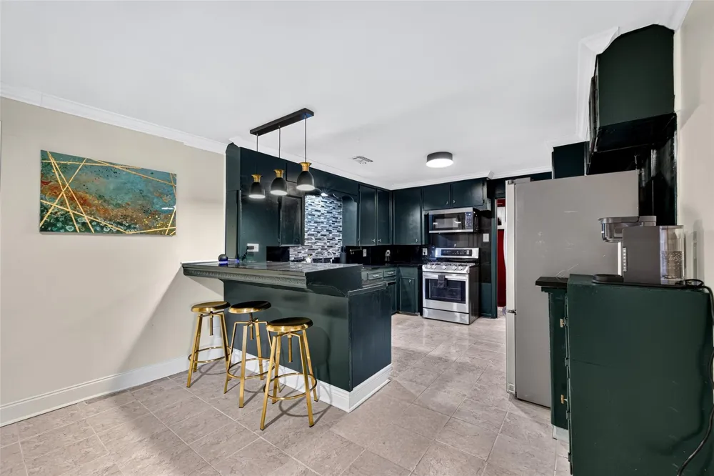 6605 Winton Street Houston, TX 77021