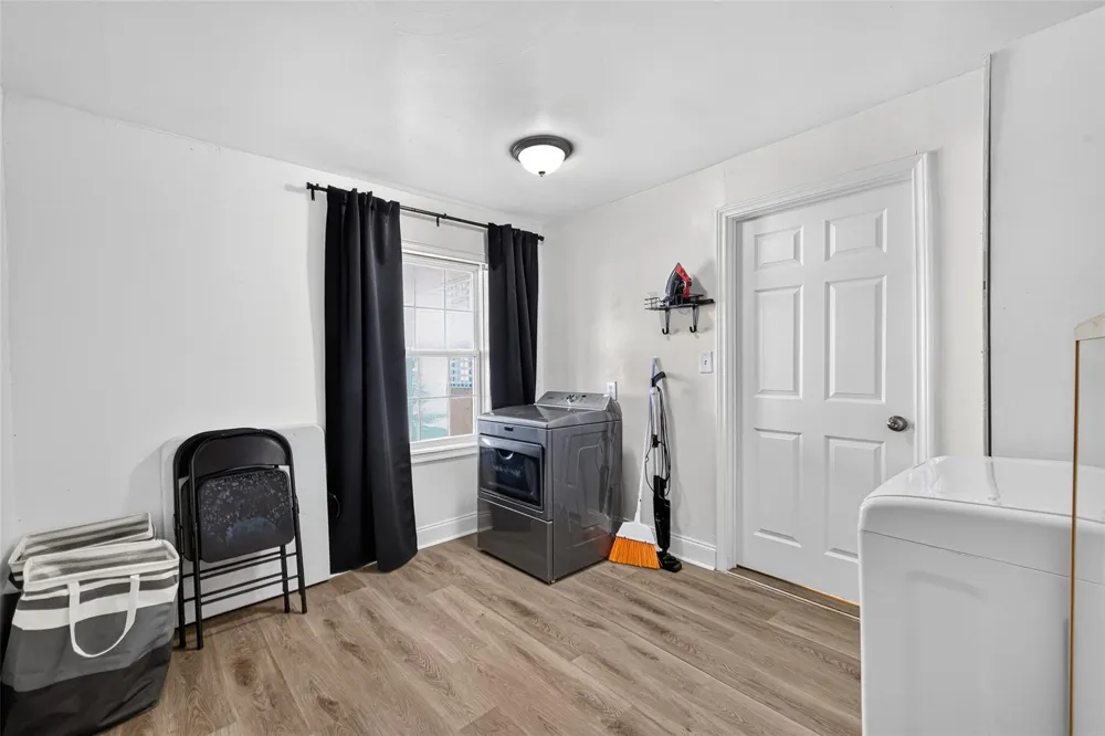 6605 Winton Street Houston, TX 77021
