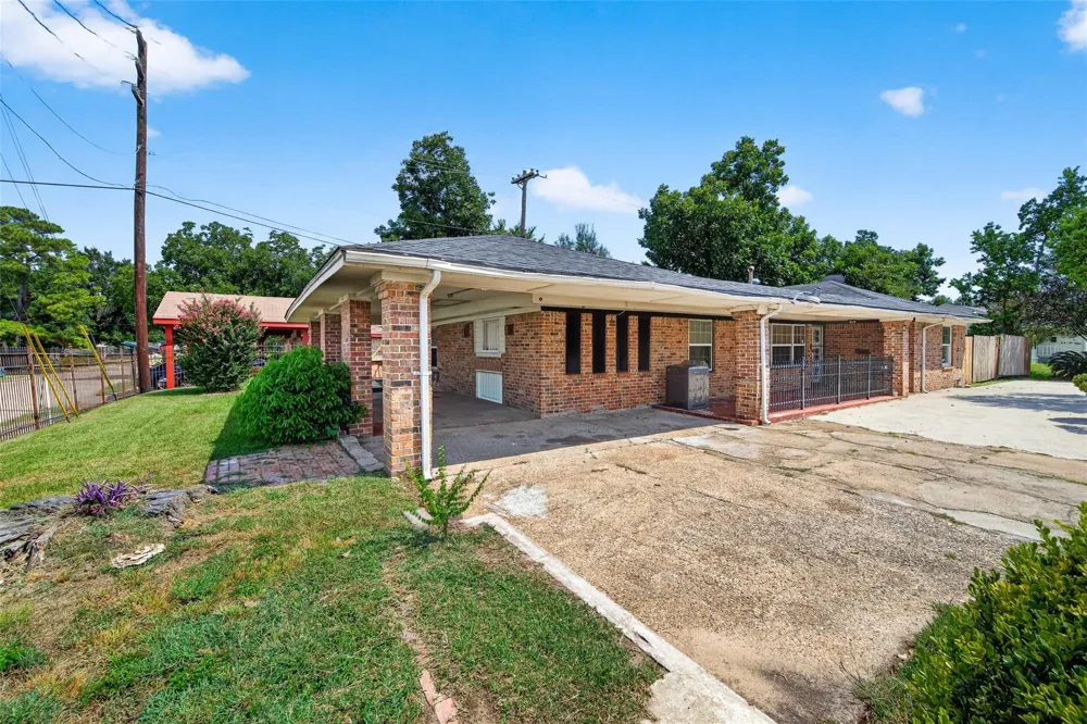6605 Winton Street Houston, TX 77021