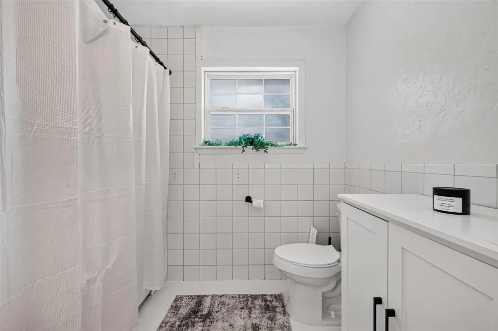 6605 Winton Street Houston, TX 77021