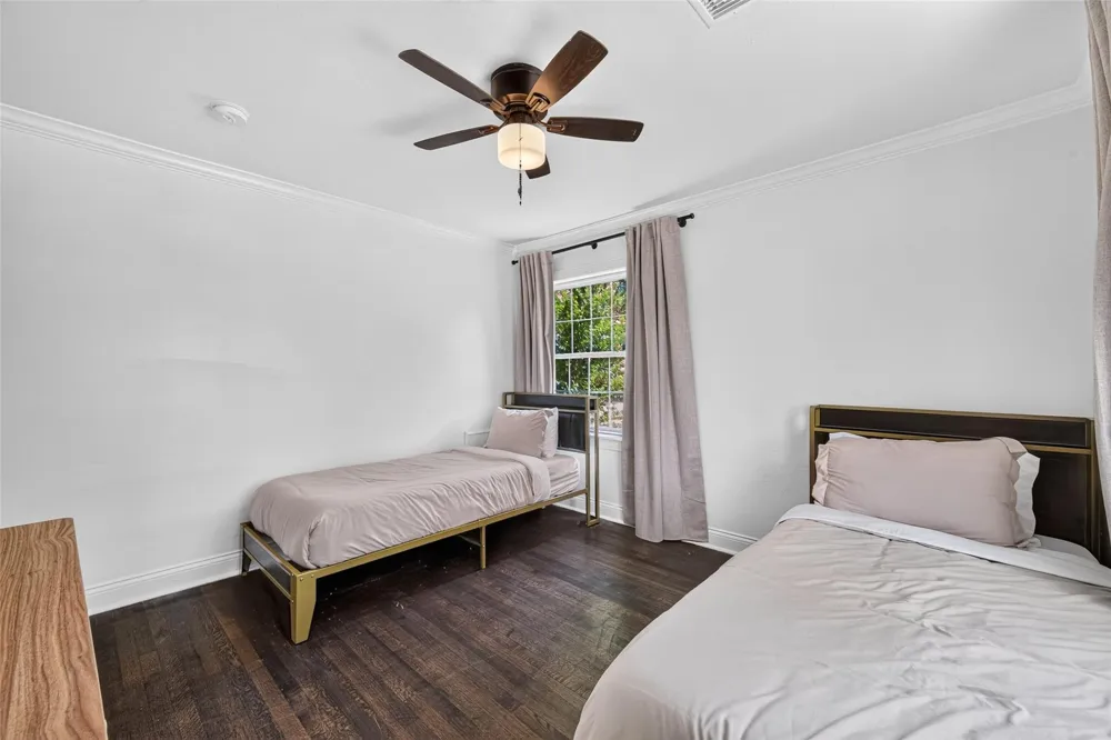 6605 Winton Street Houston, TX 77021
