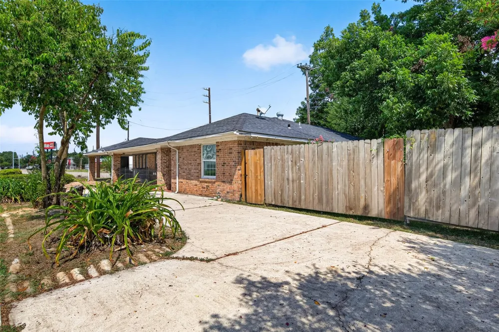 6605 Winton Street Houston, TX 77021