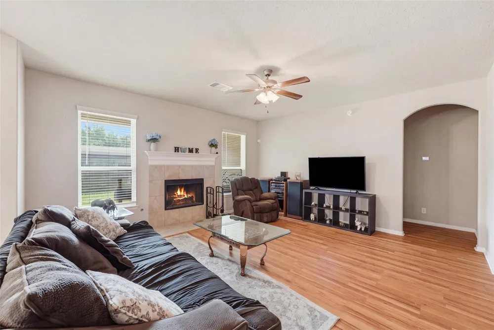 619 Yoke Drive Crosby, TX 77532