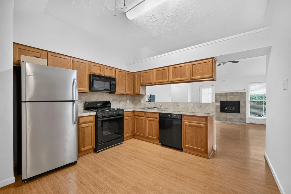 1220 Chelsea Lane Pearland, TX 77581