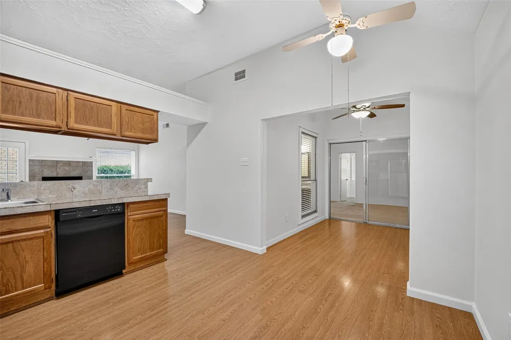 1220 Chelsea Lane Pearland, TX 77581