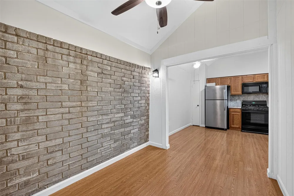 1220 Chelsea Lane Pearland, TX 77581