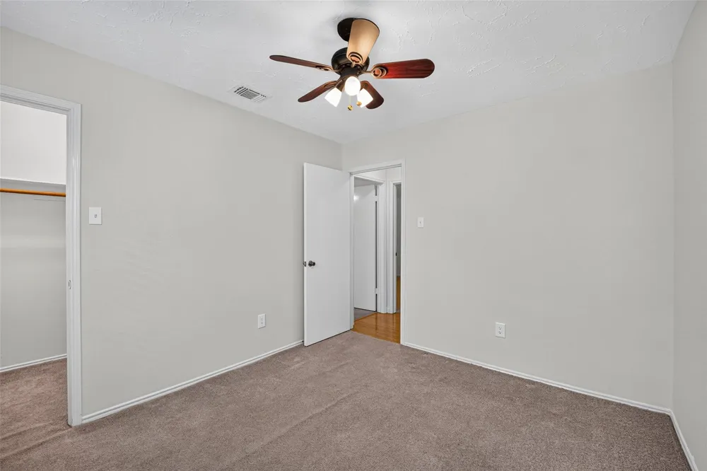 1220 Chelsea Lane Pearland, TX 77581
