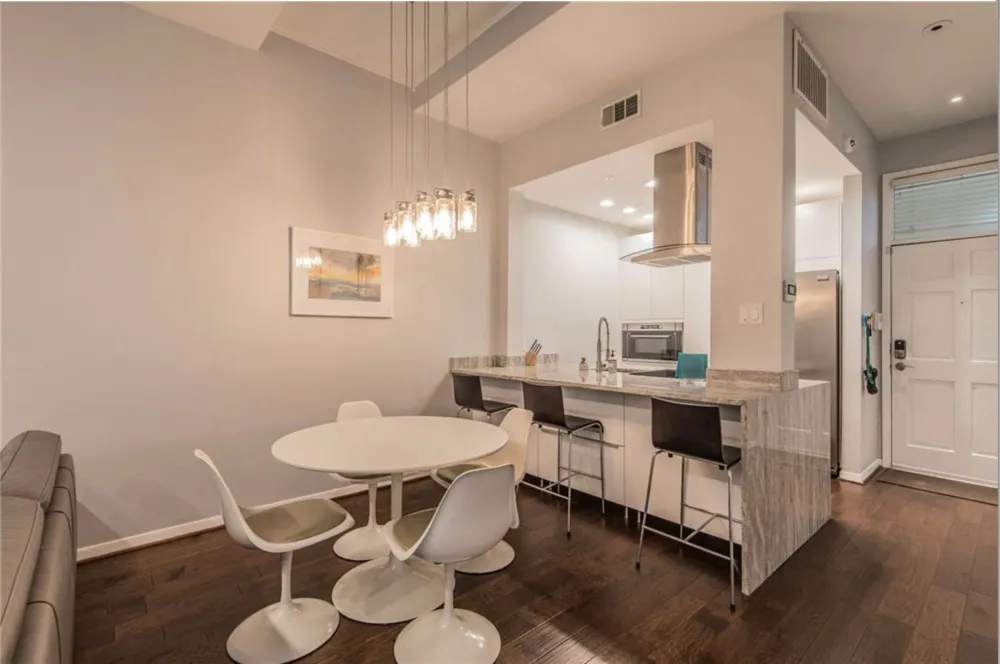 3940 Hawthorne Avenue #6 Dallas, TX 75219